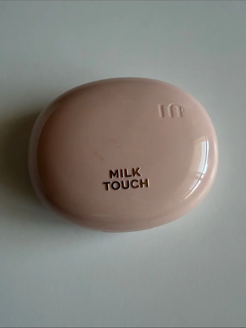 Milktouch All-Day Skin Fit Milky Glow Cushion - Warm Ivory (19W) swatched once